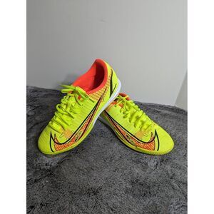 Nike Mercurial Vapor XIV Academy Soccer Shoes Size 7.5 Neon Green